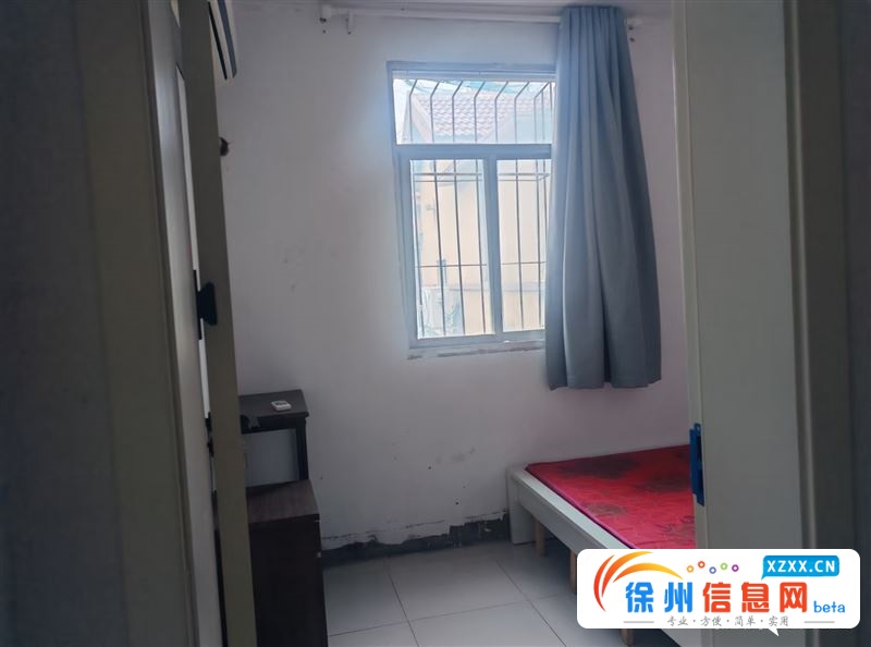 老火车站旁 整租两室 2楼 直租 无中介