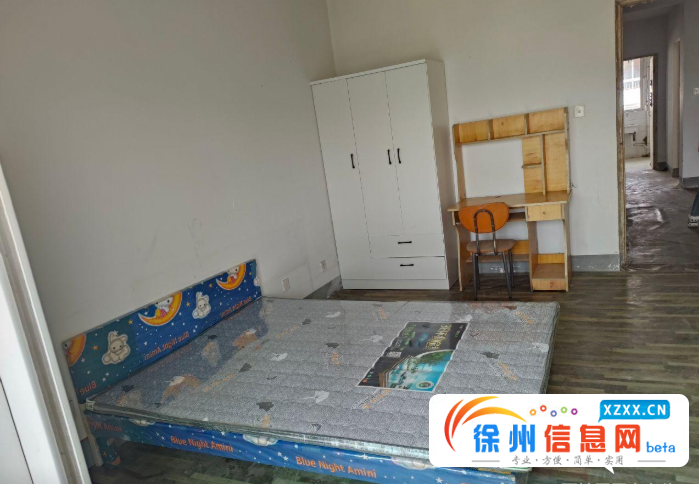 蟠桃花园五期三室一厅出租